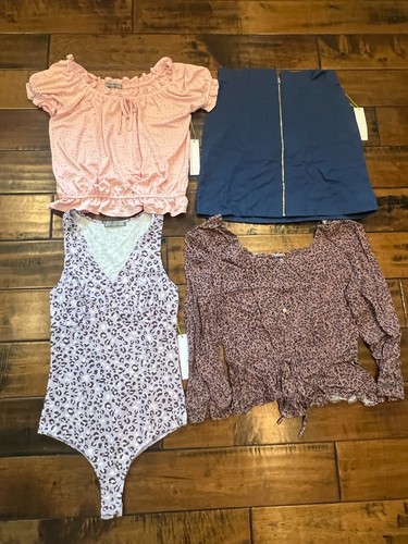 NEW/Tags 100pc CLOTHING LOT~Shirts*Skirts*Shorts~Name Brand Clothes - Picture 15 of 24