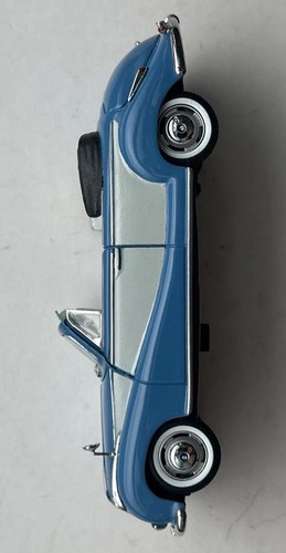 1:43 REVELL/DETAIL CARS 1954/55 BMW 502 BAUR CABRIOLET BLUE/WHITE BOXED No242 - Picture 16 of 24