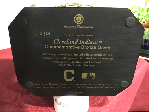 MLB Bradford Exchange Bronze Glove Indians 2017 - 22 Siege in Folge 323/5000 - Bild 5 von 5