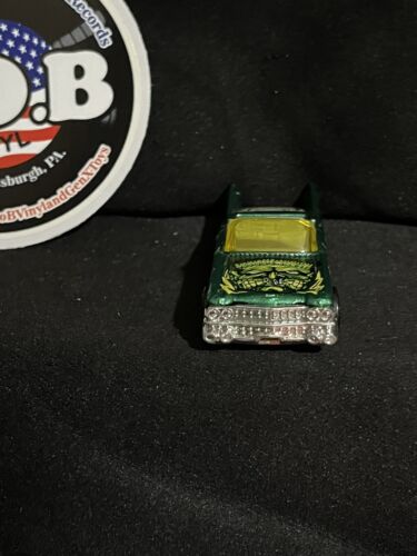 Hot Wheels 1959 Cadillac Creature Screacher 1:64 Diecast Green USED NM Cond - Picture 2 of 6