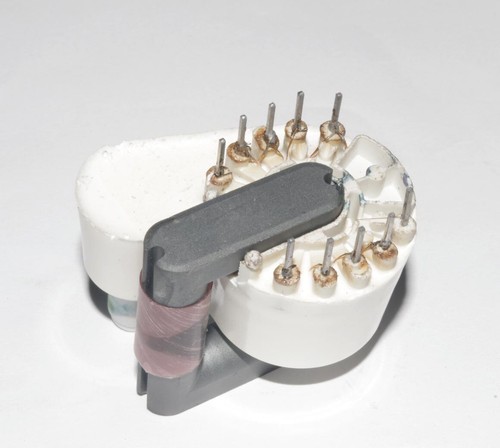 AT2140/16B Philips Small Flyback FB FBT Transformer TV/monitor LOPT 3111 108 NEW - Picture 3 of 8