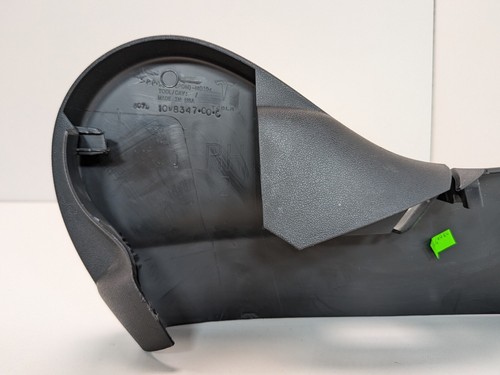 Tesla Model 3 Trim cover for the front right seat 1098347-00-C 2023 - Picture 5 of 9