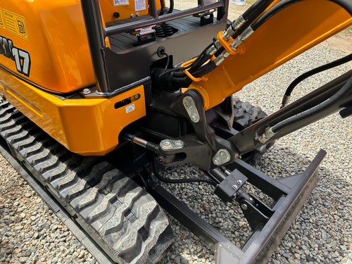 2025 NEW UPGRADE RHINOCEROS XN18L EXCAVATOR WITH KUBOTA DIESEL ENGINE - Picture 7 of 14