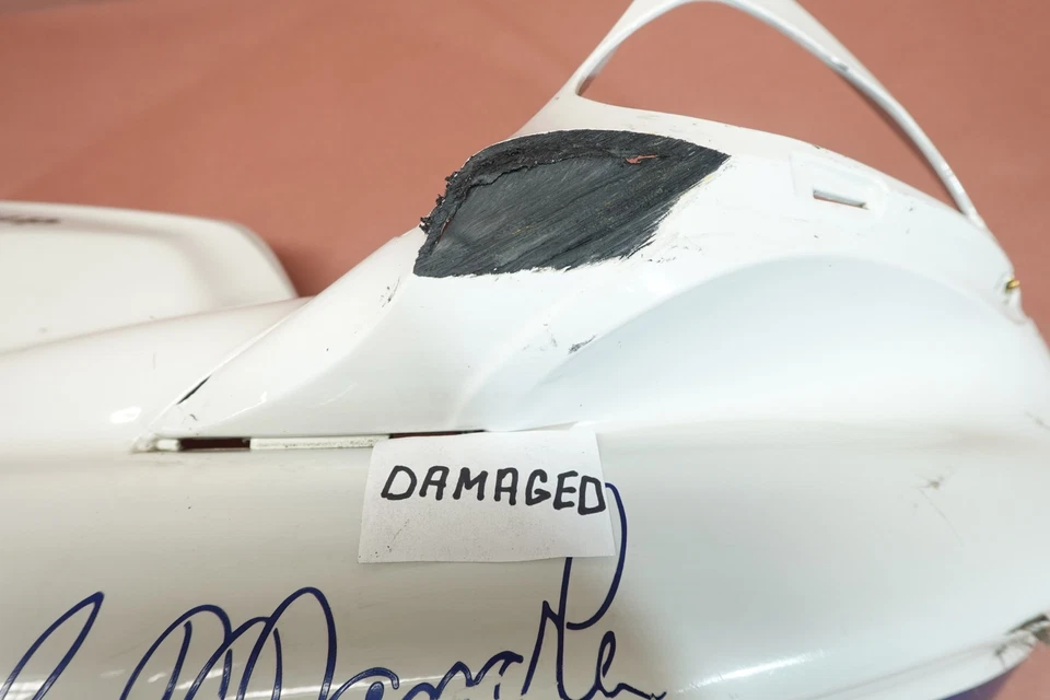 1999-2005 BMW R1100S Right Side Fairing Cover (SEE PHOTOS) - Image 4 of 4