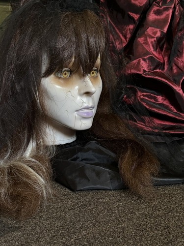 Retired! SPIRIT Halloween LIFE SIZE 5FT BEHEADED GOTHIC BRIDE W Box Collapsible - Picture 20 of 21