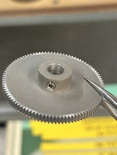 1 DYNAMIC ALUMINUM SPUR GEAR 64 PITCH 96 TEETH 1/4” BORE 1/8” FACE 20 DEG. P.A.