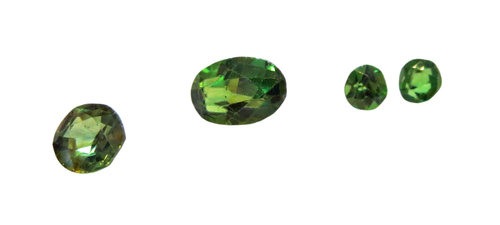 DEMANTOID Garnets GEMSTONES - Four OLD STOCK - Picture 1 of 4