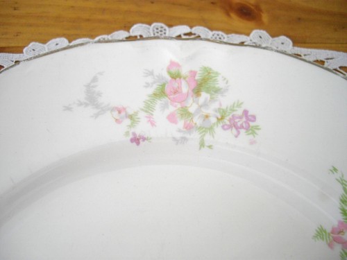 Plato de 10" vintage Homer Laughlin flores rosas vides verdes ~ - Imagen 4 de 8