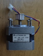 One KT42HM4-552 stepper motor with pulley