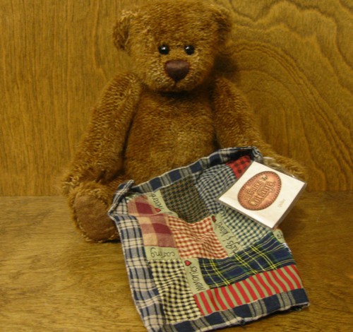 Ganz Cottage by Lorraine Chien CC11206 Snowmessenger NEW from our Retail Store