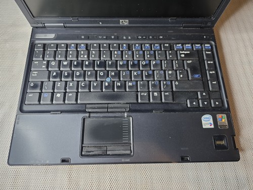 HP Compaq NC6400 For Parts No Power, Read Description - Picture 3 of 17