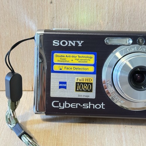 Cámara digital Sony Cyber-Shot DSC-W90 negra 8,1 MP probada ¡buena con tarjeta SDC de carga de murciélagos! - Imagen 2 de 12
