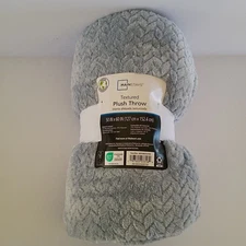 Mainstays Textured Plush Throw Placid Blue