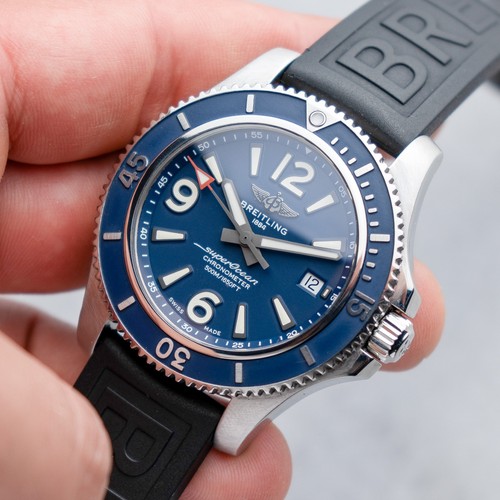 Breitling Superocean 42 automatico 42 ref. A17366D81C1S1 con documenti - Foto 3 di 11