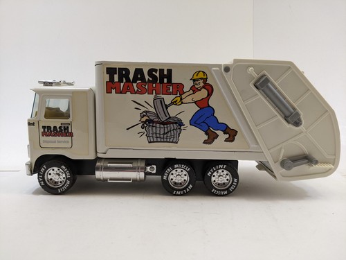 NYLINT Trash Masher Garbage Trash Truck 1988 Vintage Metal Toy 13” Long 1980s - Picture 6 of 12