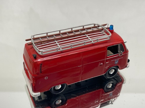 IXO VW KOMBI BUS FEUERWEHR BOITZEN FLORION ROW 4026 -RED 1:43- GOOD - 474 - Picture 6 of 7