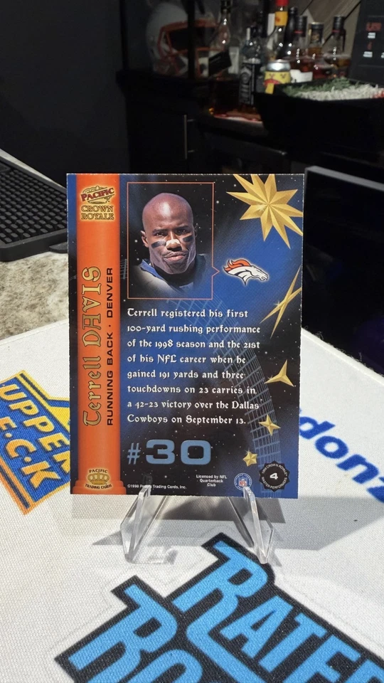1998 Crown Royale Master Performers #4 Terrell Davis DENVER BRONCOS - Image 2 of 2