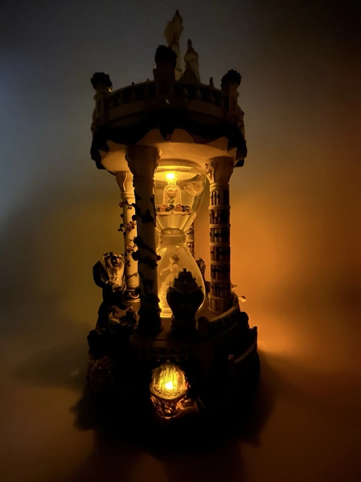 Globo de nieve de cristal de arena castillo de La Bella y la Bestia de colección con luz y música - raro Foto 4 de 4