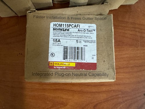 10 PCS SQUARE D HOMELINE HOM115PCAFIC 15A PLUG ON NEUTRAL AFCI NEW - Picture 2 of 2