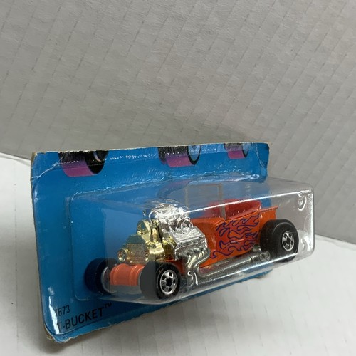 Hot Wheels T-bucket Naranja Negro Pared, Rueda Básica BW, Llamas Rojas BASE DE METAL - Imagen 9 de 11