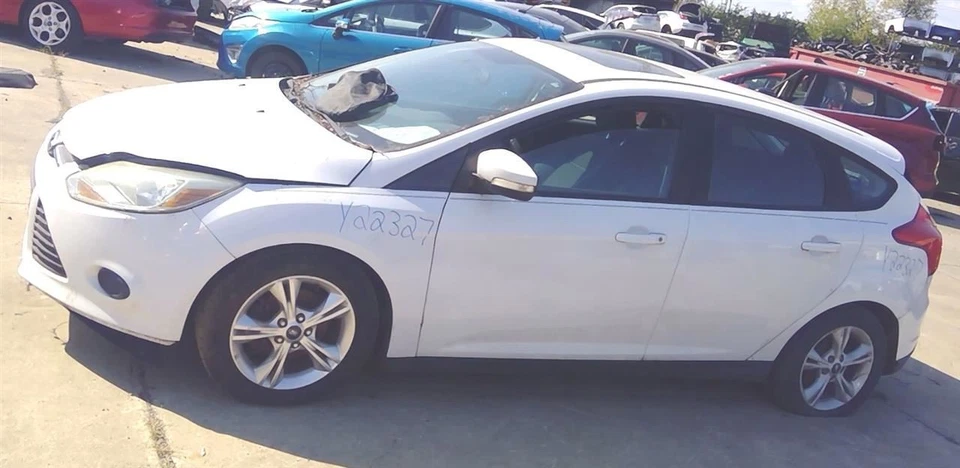 2014 Ford Focus Rear Driver Left LH Door Trim Panel in Black & Gray - Изображение 4 из 4