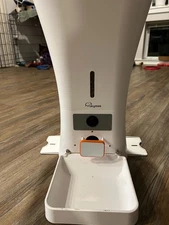 Smart Automatic Pet Feeder with HD Camera – Excellent Condition