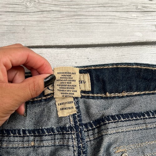 Earl Jean Cuffed Women’s Rhinestones Blue Jeans Shorts Size 12 - Picture 9 of 11