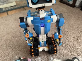 LEGO Boost: Creative Toolbox 17101 Fun Robot Building Set READ Description