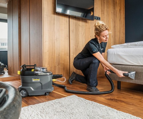 Kärcher Teppichreiniger Waschsauger 1.100-240.0 PUZZI 8/1 Auto Sitz Reinigung - Bild 2 von 6