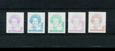 F20  Netherlands   compl set of Queen BEATRIX  self adhesive 2001  Very Fine MNH