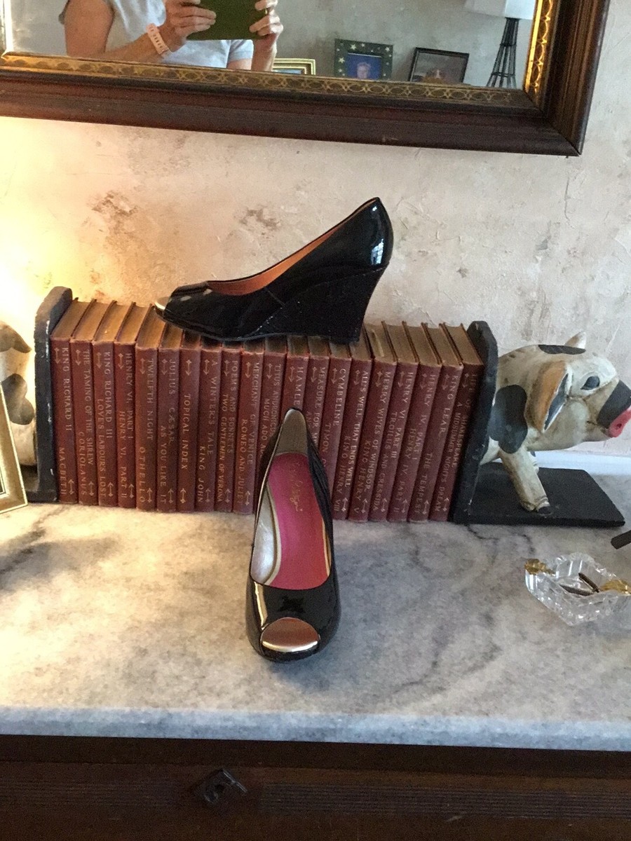 Lilly Pulitzer Black Patent Peep Toe Glitter Resort Chic Wedge Shoes EUC