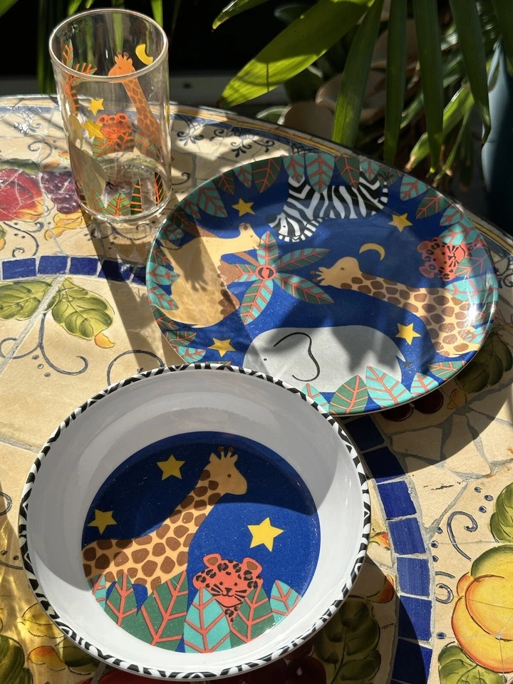 PIER 1 Animales de la Selva Juego de Plato, Cuenco y Taza Infantil Jirafa Cebra Safari Zoo Foto 2 de 4