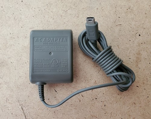 Genuine Nintendo DS Lite Model USG-002 Power Supply