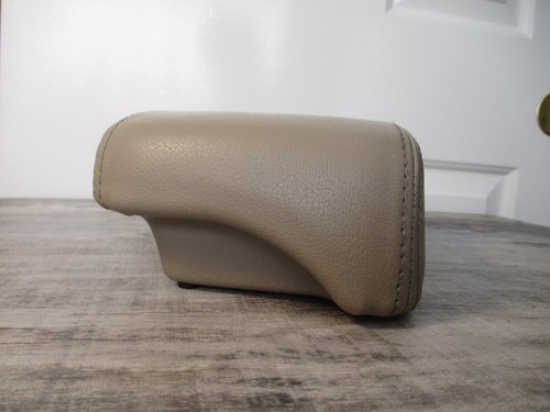 2000-2002 Lincoln LS Front Center Console Lid Armrest OEM Tan Leather CA Car - Picture 2 of 16