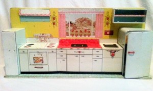 Barbie-Doll-Pretty-Maid-Tin-Litho-Kitchen-1950s-Louis-Marx-Antique-Vintage-Toy