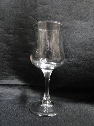 Cristal d'Arques CRA55, Clear w/ Bulbous Bowl, Luminarc: Cordial, 4 5/8" Tall - Picture 2 of 8