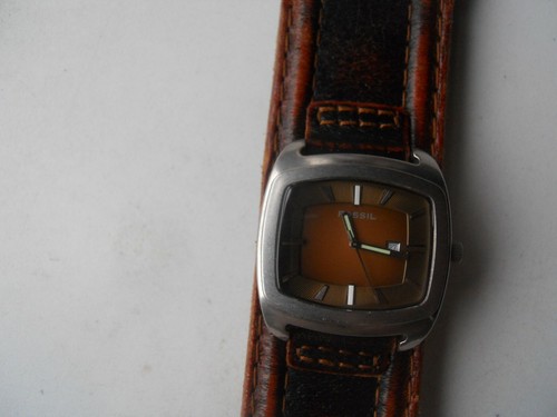 Fossil men's brown leather.quartz 