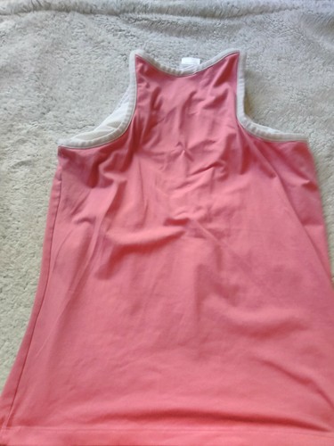 The North Face vaporwick Medium Woman's Pink Athletic Tank With Built In Bra - Picture 11 of 12