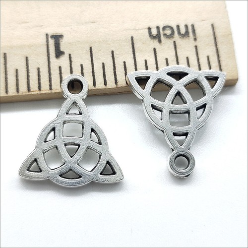 8/20/50pc triangle Antique Silver Charms Pendants for jewelry making 16*15mm - Picture 1 of 5