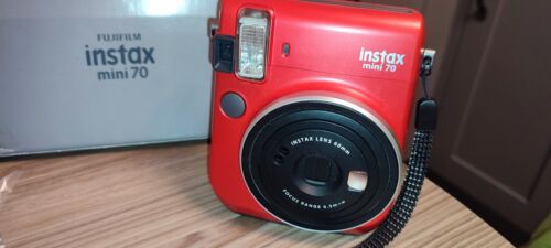 Fujifilm Red Instax Mini 70 Instant portable Camera built-in flash with colour - Picture 4 of 17