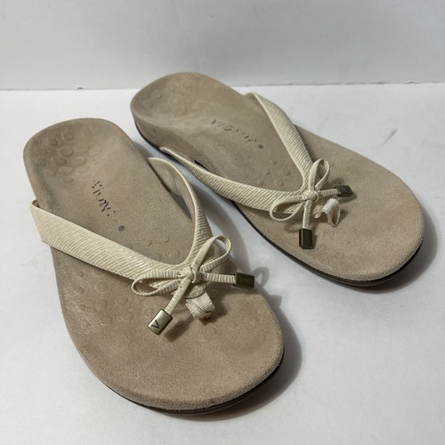 VIONIC Women’s 9  Bella Flip Flop Sandals Cream - Picture 1 of 8