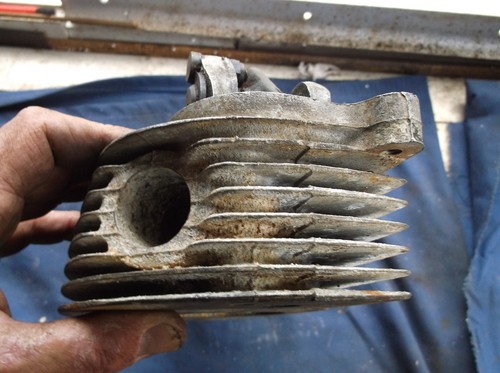 R/H NORTON JUBILEE / NAVIGATOR CYLINDER HEAD WITH VALVES ETC - Picture 5 of 10