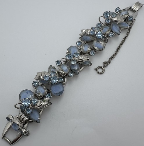 VINTAGE JULIANA D & E LIGHT BLUE RHINESTONE GIVRE ART GLASS FLOWER BRACELET - Picture 3 of 9