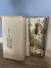 2004 Integrity Toys Fashion Royalty Perfect Skin Adele Makeda NRFB