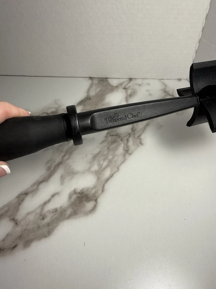 Picador de carne Pampered Chef hambúrguer resistente ao calor preto alça confortável - Imagem 2 de 4