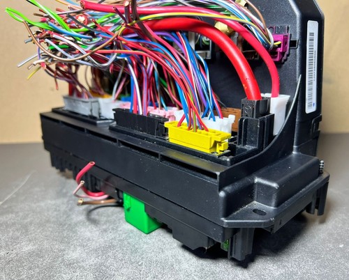 08-10 Mercedes-Benz W204 Front SAM Module Relay Fuse Box A204 5454501 OEM - Foto 6 di 11