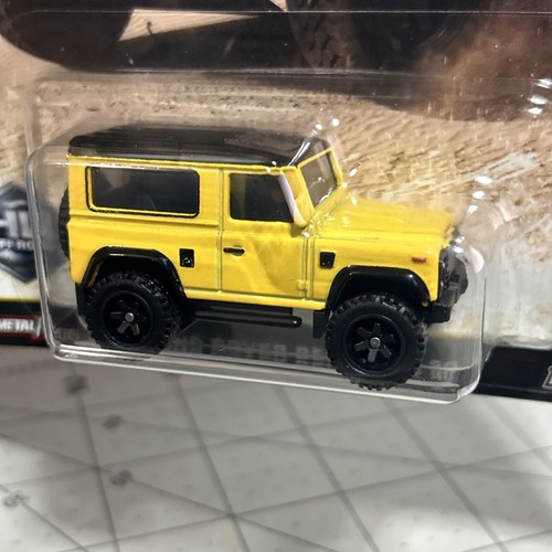 2025 Hot Wheels Premium Car Culture - Off Road Land Rover Defender 90 - Yellow - Bild 2 von 7