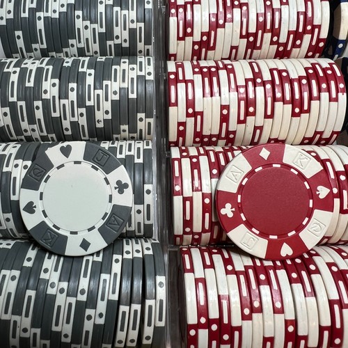 Lot 490+ Poker Chips - Picture 2 of 9