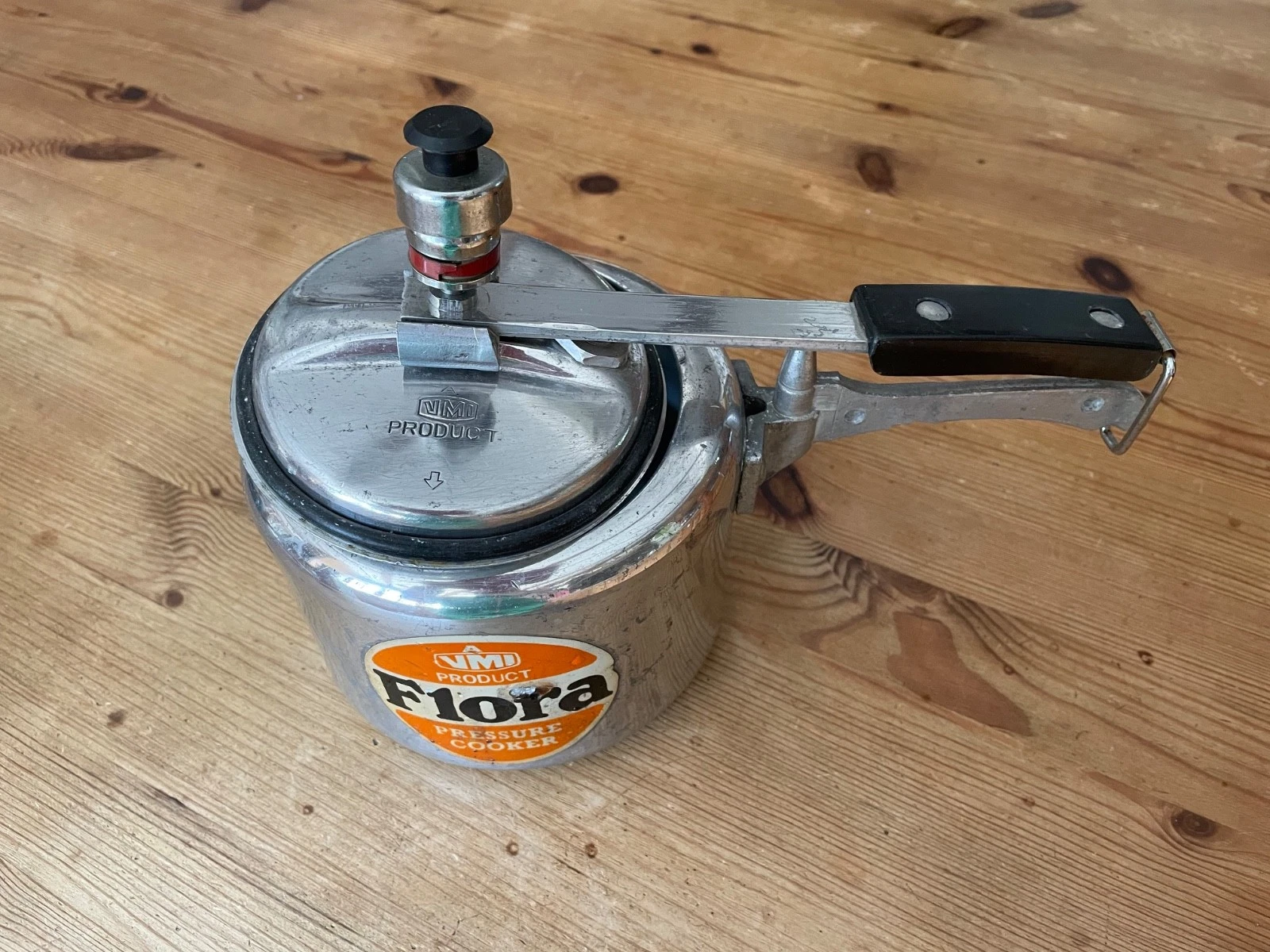 Vintage Flora VMI Product Aluminium Pressure Cooker