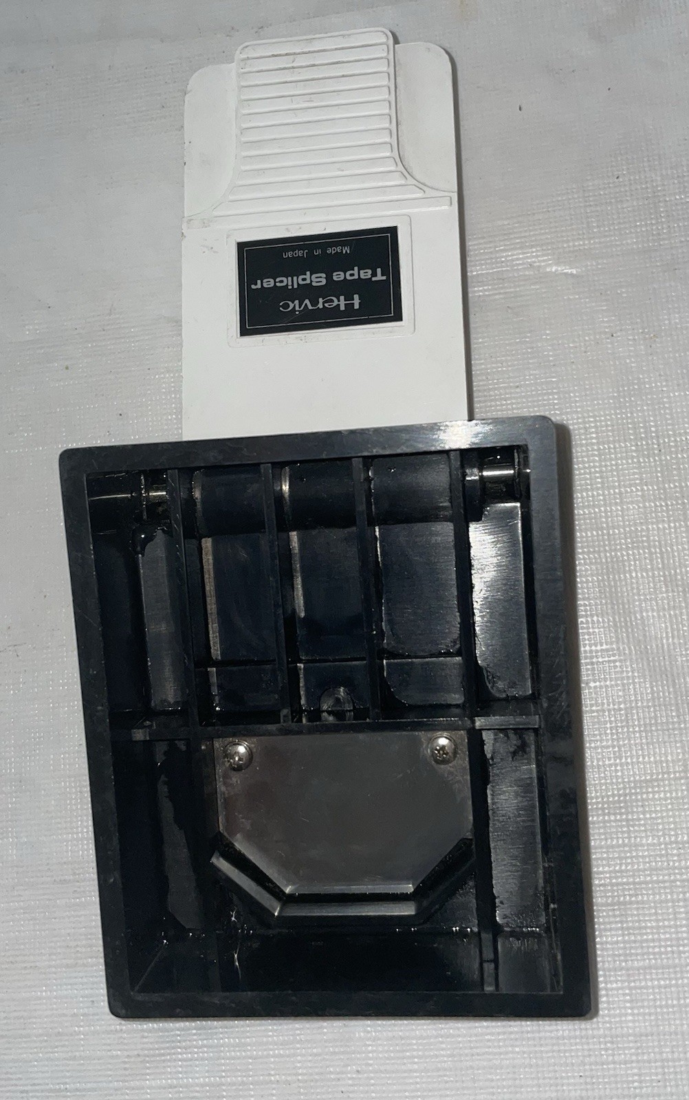 Picture 4 of 5